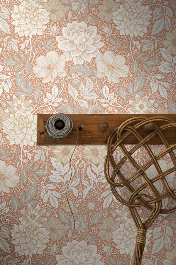 details Terracotta bloemen behang met dahlia's, dahlia garden van borastapeter