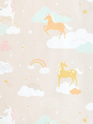 roze behang met unicorns voor kinderkamer, behang rainbow treasures van majvillan