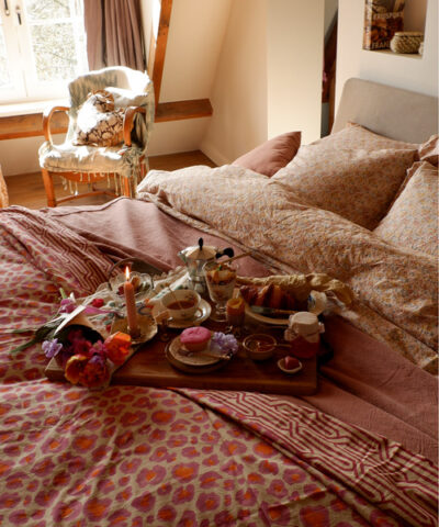 Sfeerfoto roze plaid met luipaardprint van Doing Goods