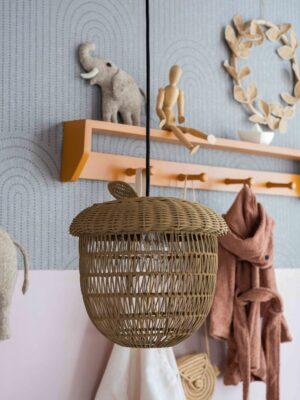 Sfeerfoto kinderkamer Rotan hanglamp eikel - Veda KidsDepot