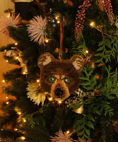 Kerstboom met Dierenkop hanger - Archie beer Doing Goods