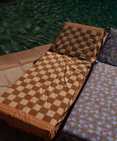 Sfeerfoto Plaid Checkmate - 140 x 220 cm Doing Goods