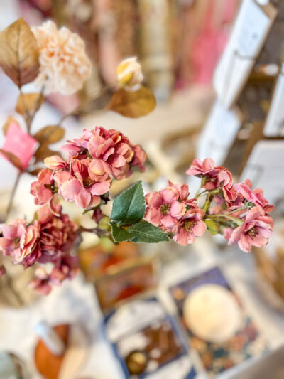 Details Kunsttak Blossom Spray - 80 cm