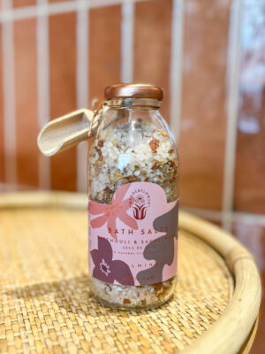 Badzout Patchouli & Sandalwood Wanderflower