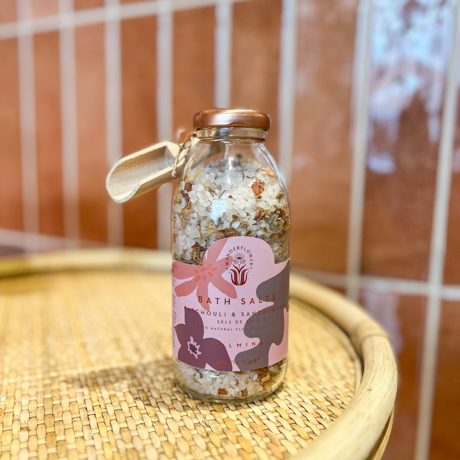 Badzout Patchouli & Sandalwood Wanderflower