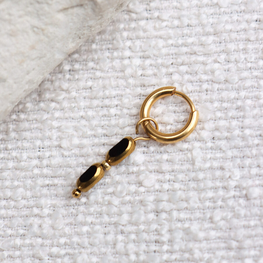Noir glow hoop gold - set van 2 oorbellen | Label Kiki