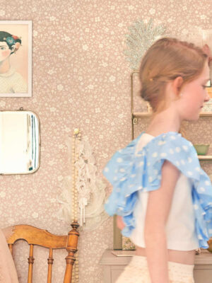 Bloemetjes behang | Majvillan | Flora - lila